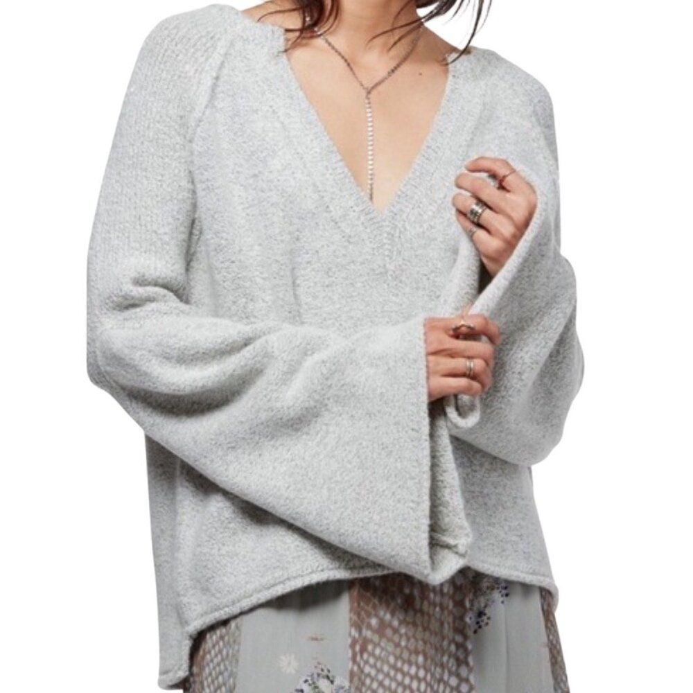 Free People Lovely Lines Bell-Sleeve Plunging V-Neck Sweater in Gray Size XS